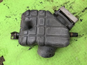Throttle body с резонатором ISUZU GIGA OEM 1-14210-184-1, 1-14230-143-0, 1-14230-152-0 CXZ82K1D 2007 12PE1