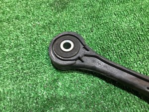 Apoio superior da caixa SUBARU EXIGA OEM 41040FE000 YA5 2009 EJ205 AT