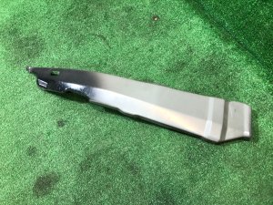 Soporte de la aleta izquierda SUBARU EXIGA OEM 57160YC0109P YA5 2009 Black D4S